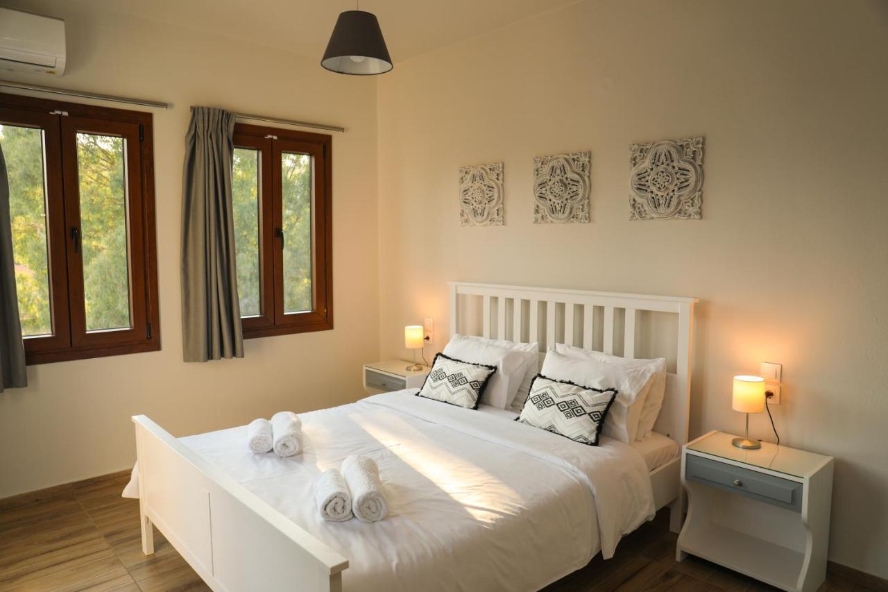 Golden Evelyn Aparthotel Агия Параскеви Екстериор снимка