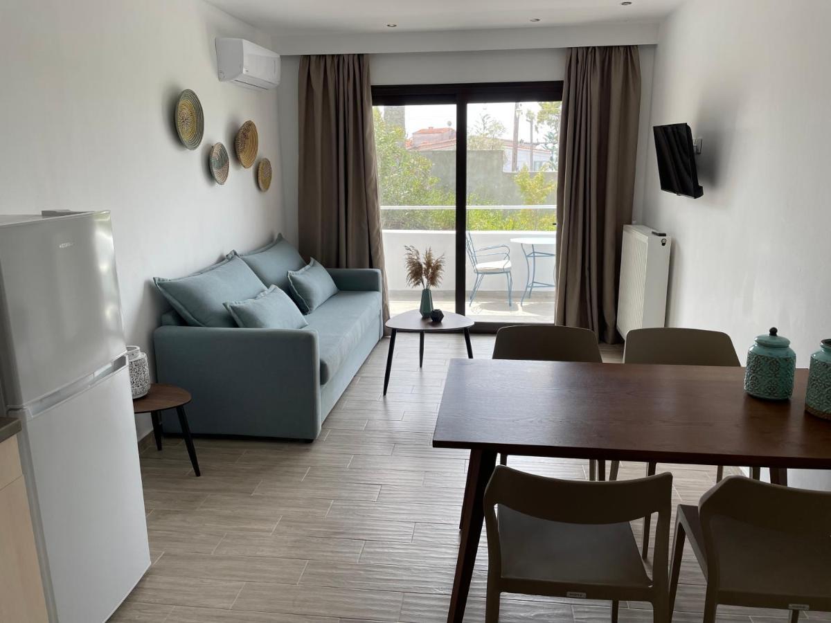 Golden Evelyn Aparthotel Агия Параскеви Екстериор снимка