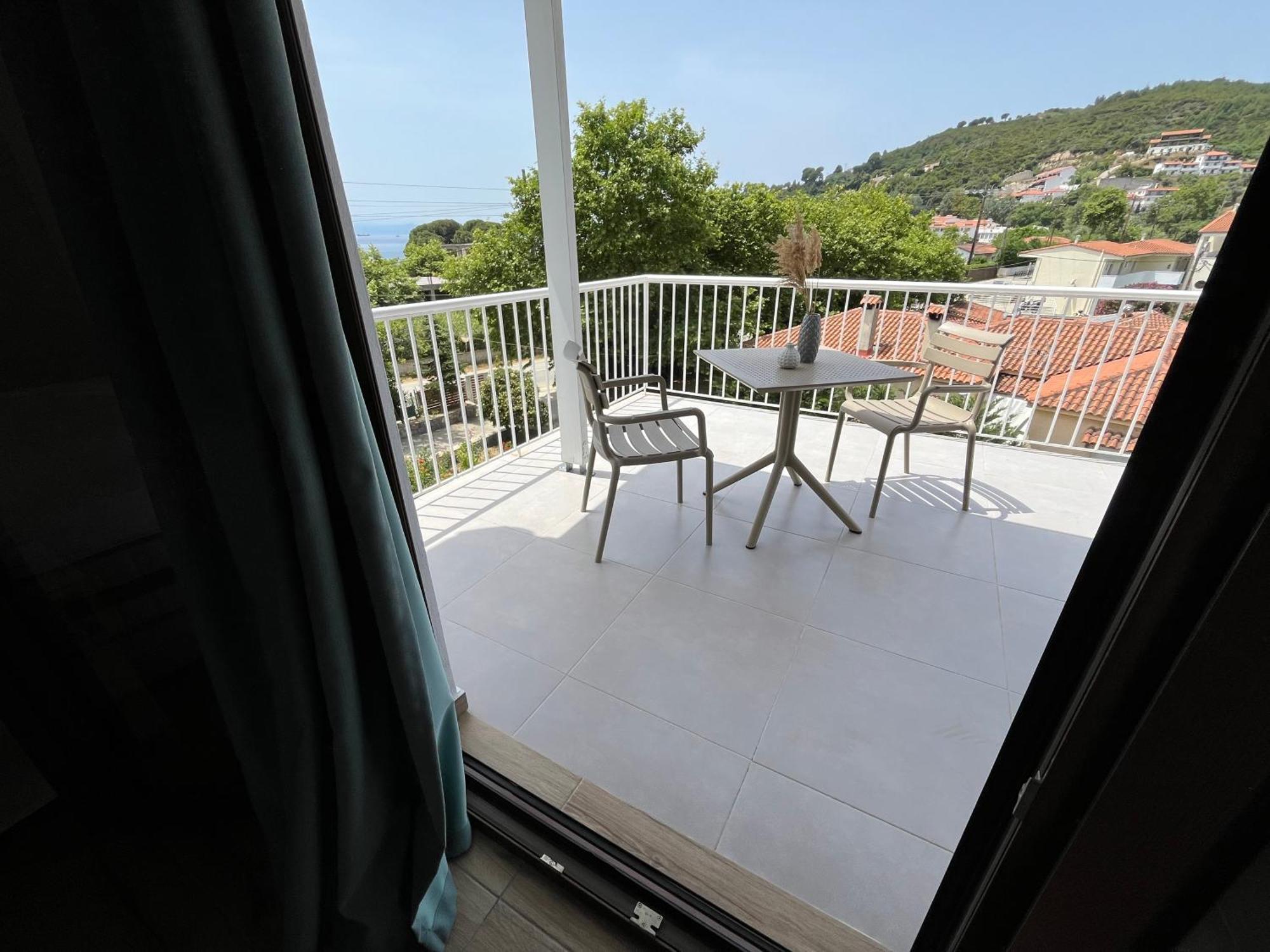 Golden Evelyn Aparthotel Агия Параскеви Екстериор снимка