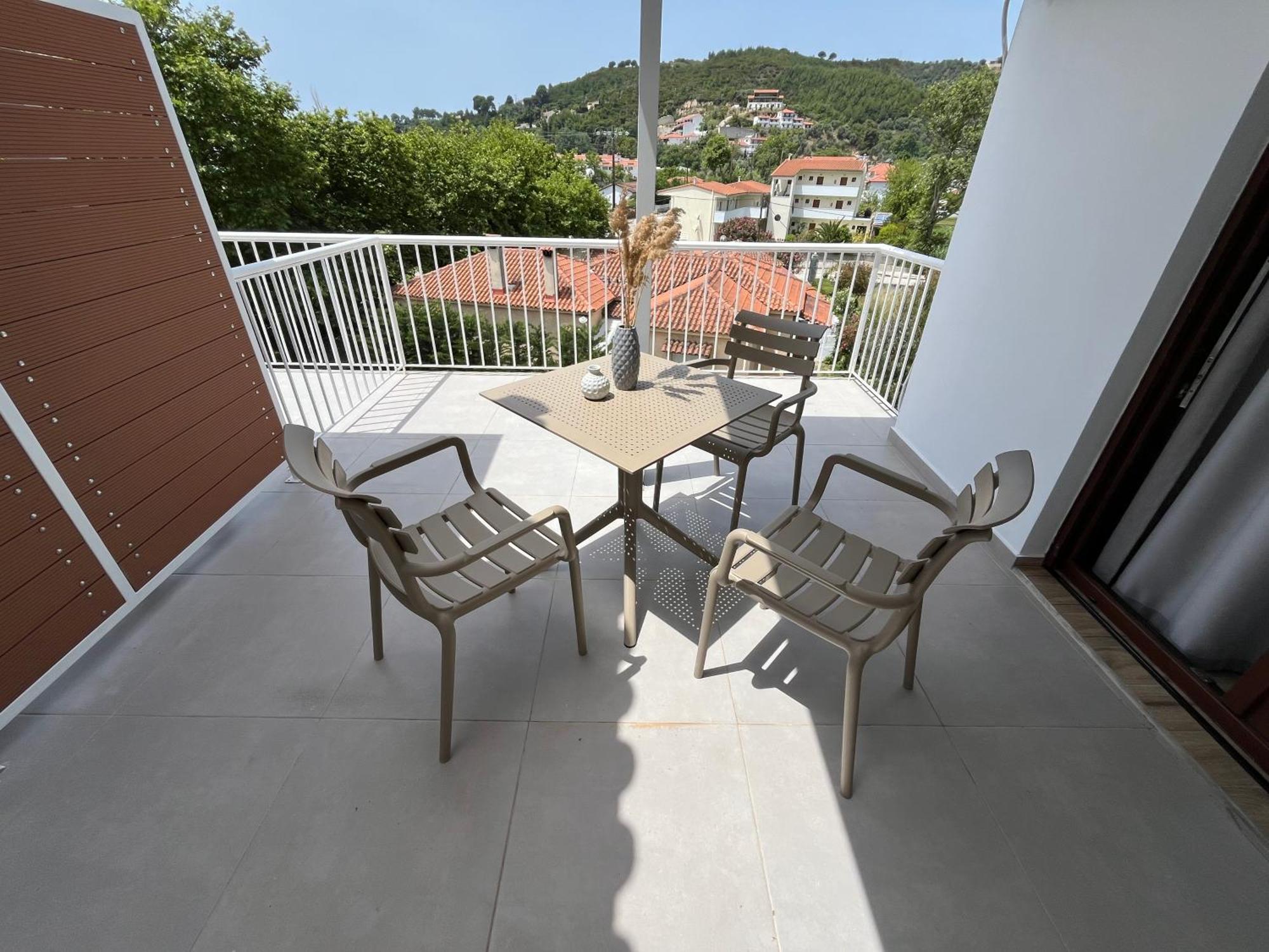 Golden Evelyn Aparthotel Агия Параскеви Екстериор снимка