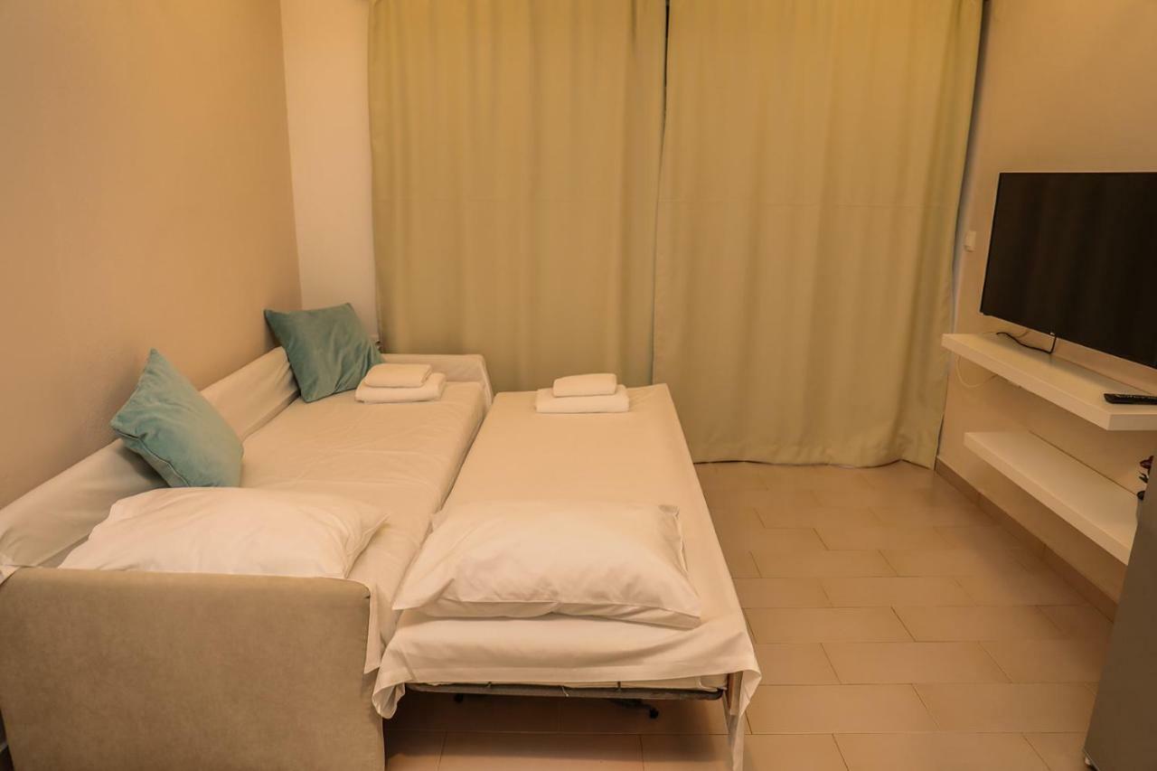 Golden Evelyn Aparthotel Агия Параскеви Екстериор снимка